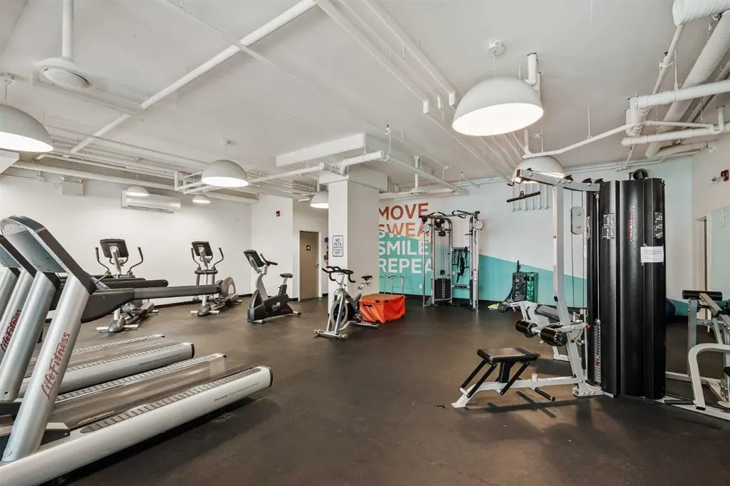 10 Mahogany Mews SE, #204