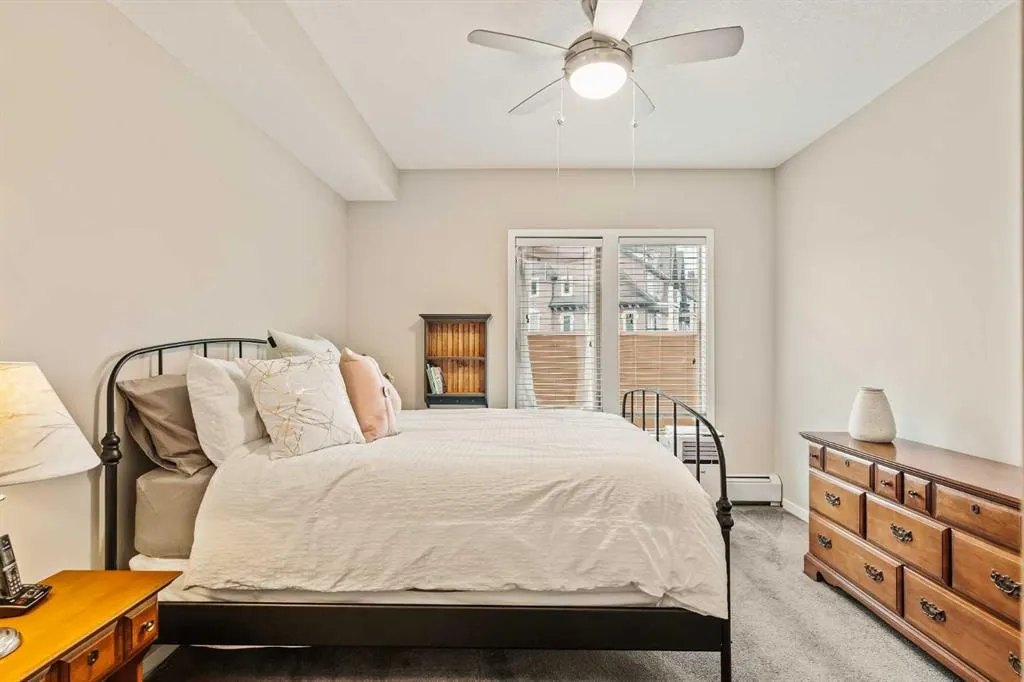 10 Mahogany Mews SE, #204