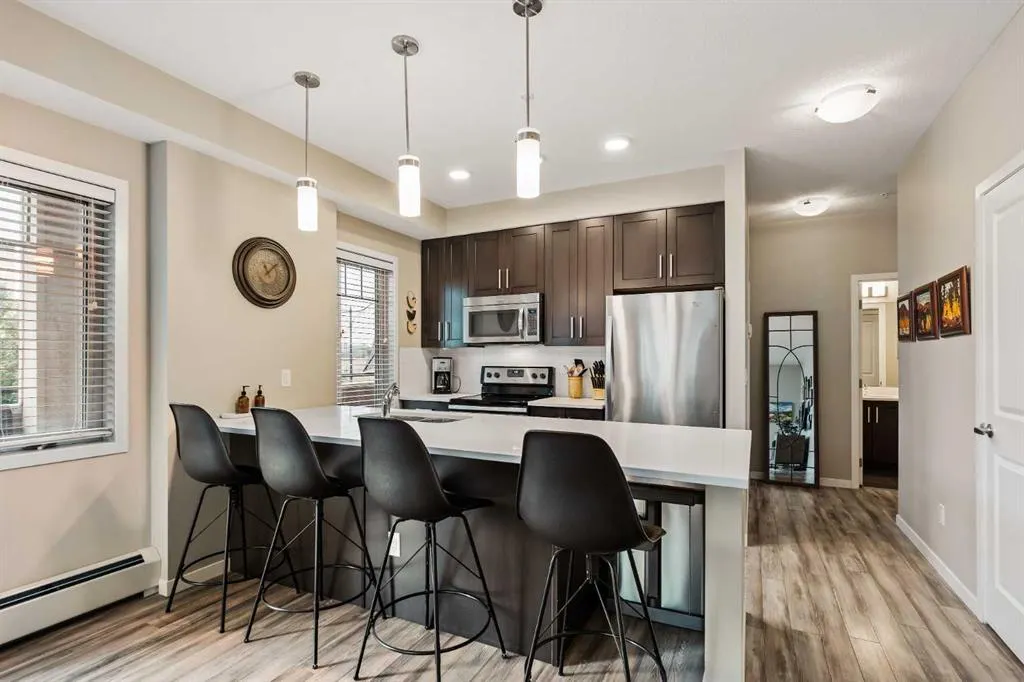 10 Mahogany Mews SE, #204