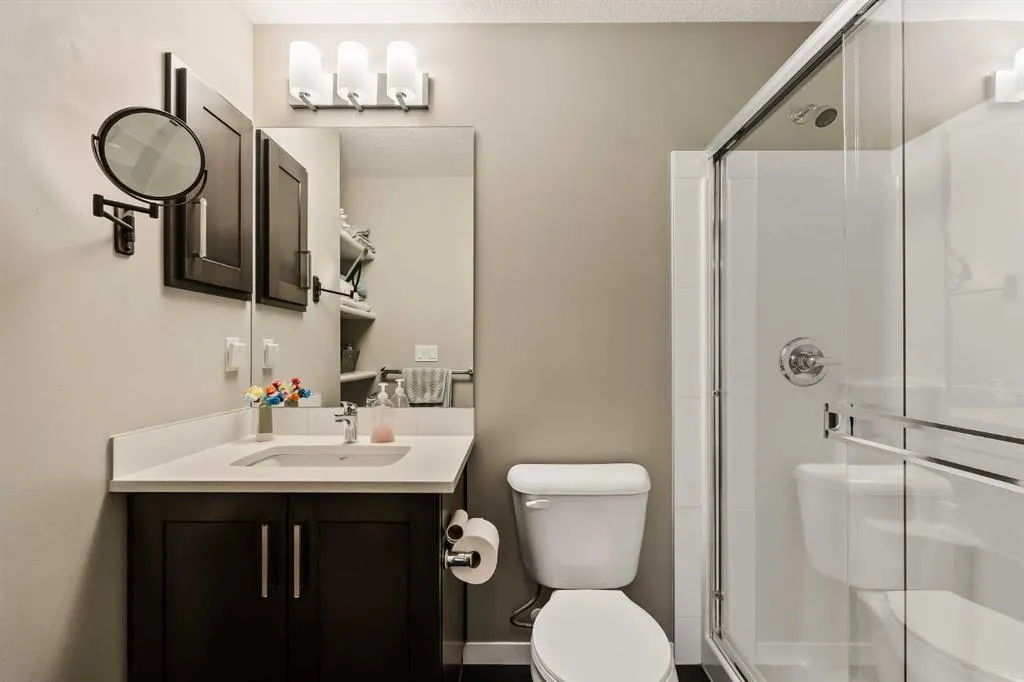 10 Mahogany Mews SE, #204
