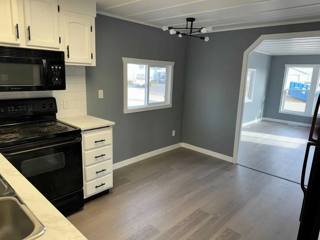 5800 46 Street, #18