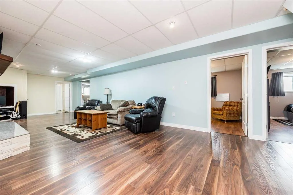 734082B Range  Road 51