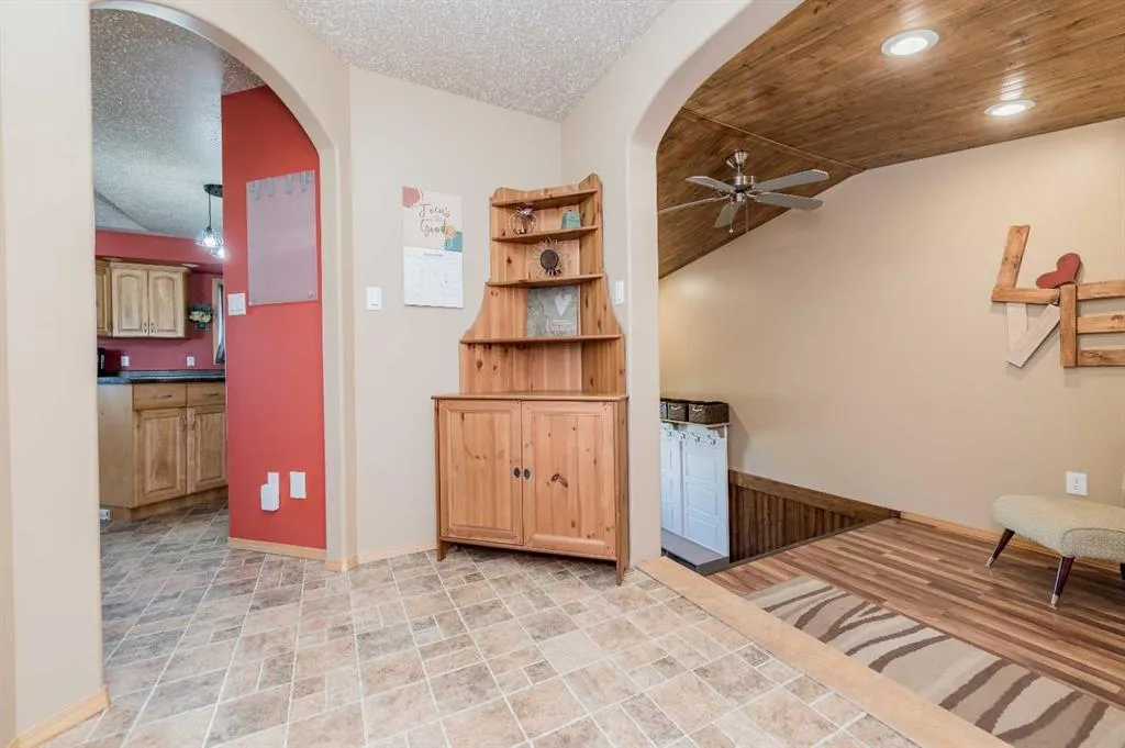 734082B Range  Road 51