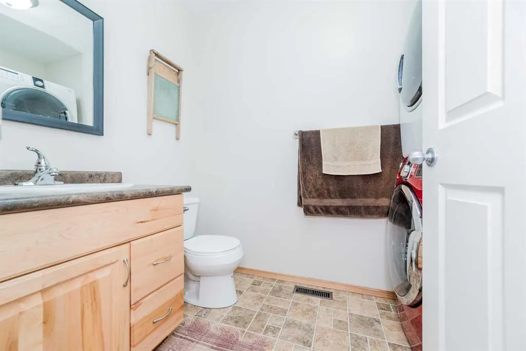 734082B Range  Road 51