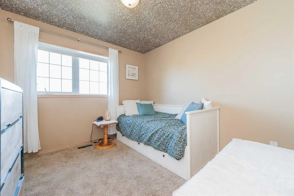 734082B Range  Road 51