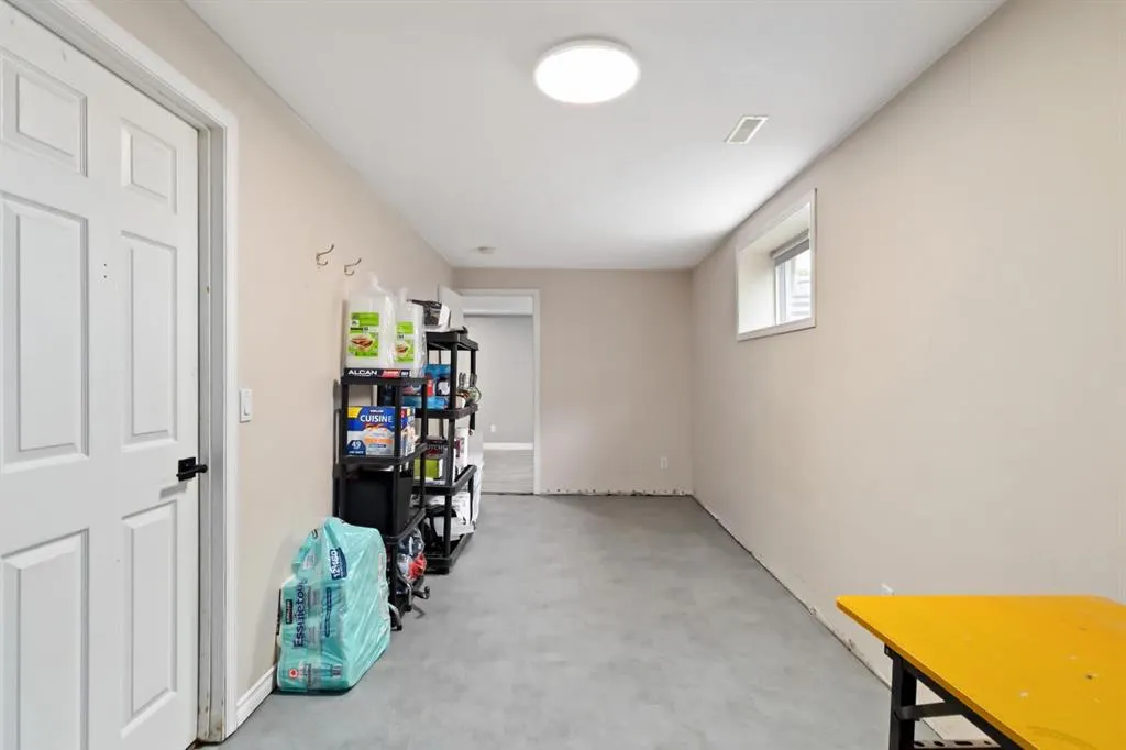 220 Warren Road