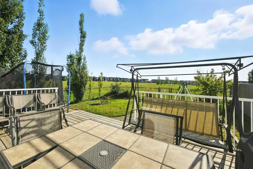 243 Evansfield Way NW