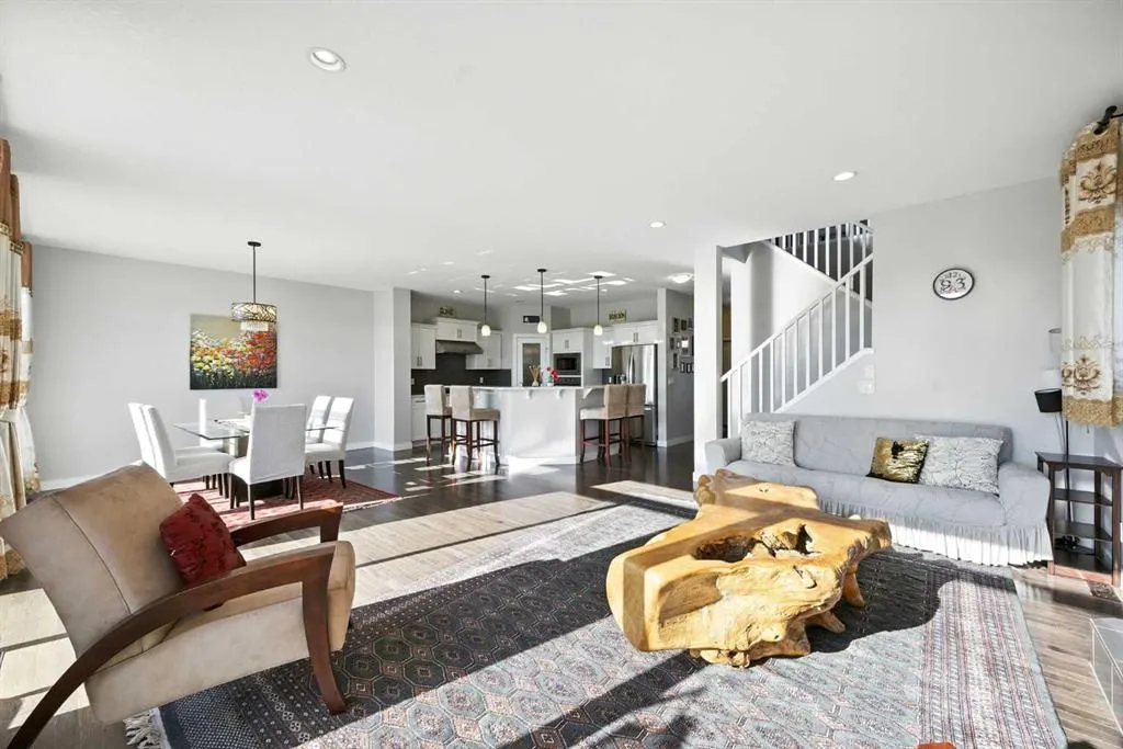 243 Evansfield Way NW