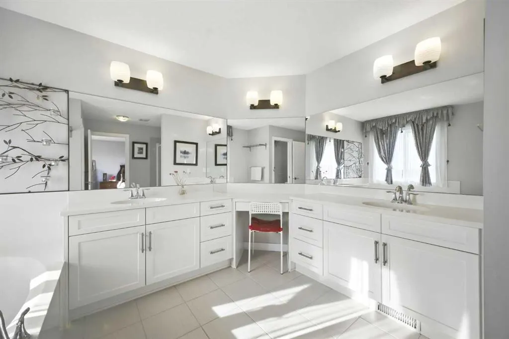 243 Evansfield Way NW