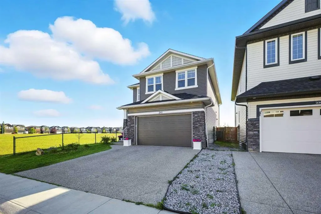 243 Evansfield Way NW