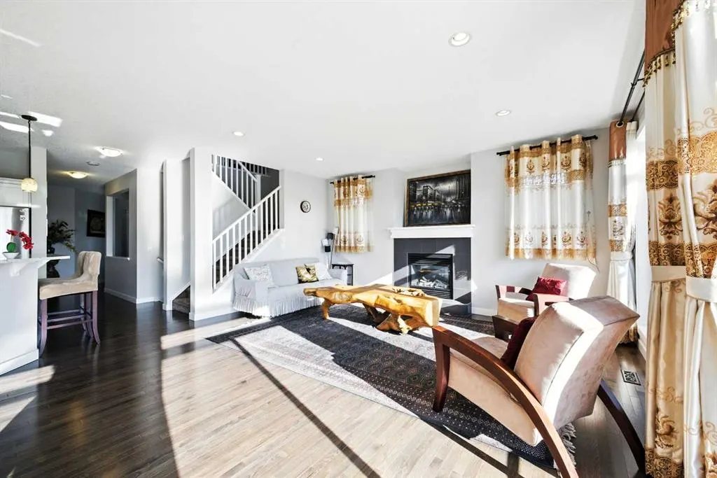 243 Evansfield Way NW