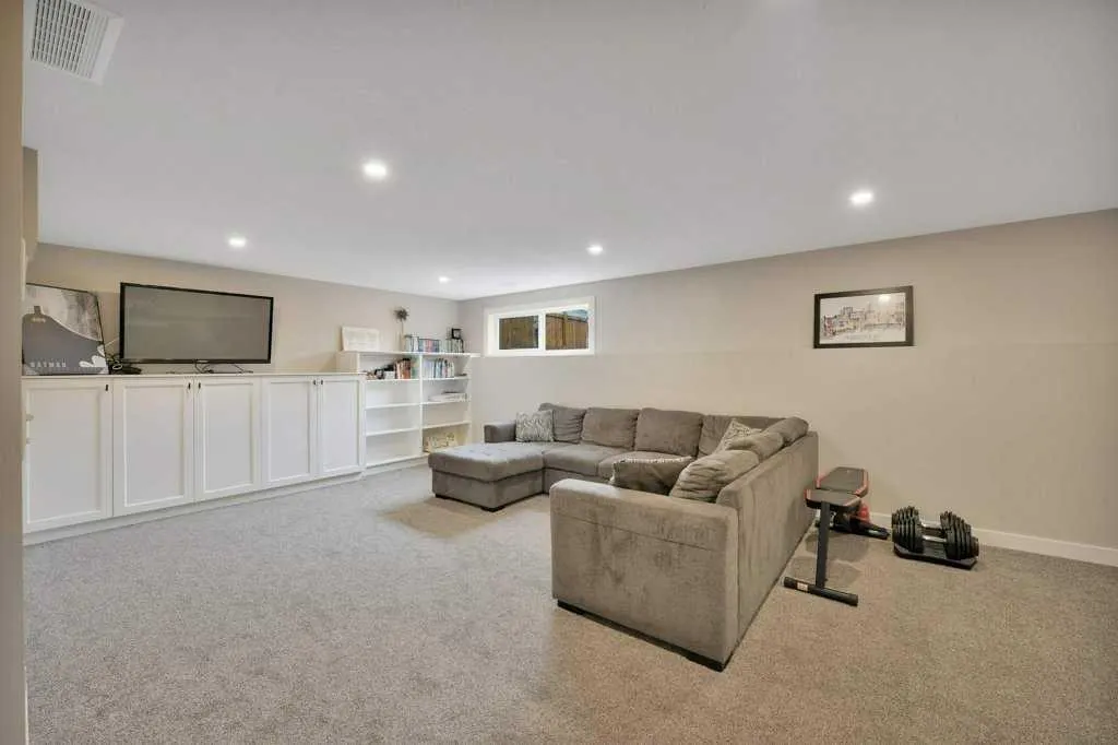 81 Terrace Heights Drive