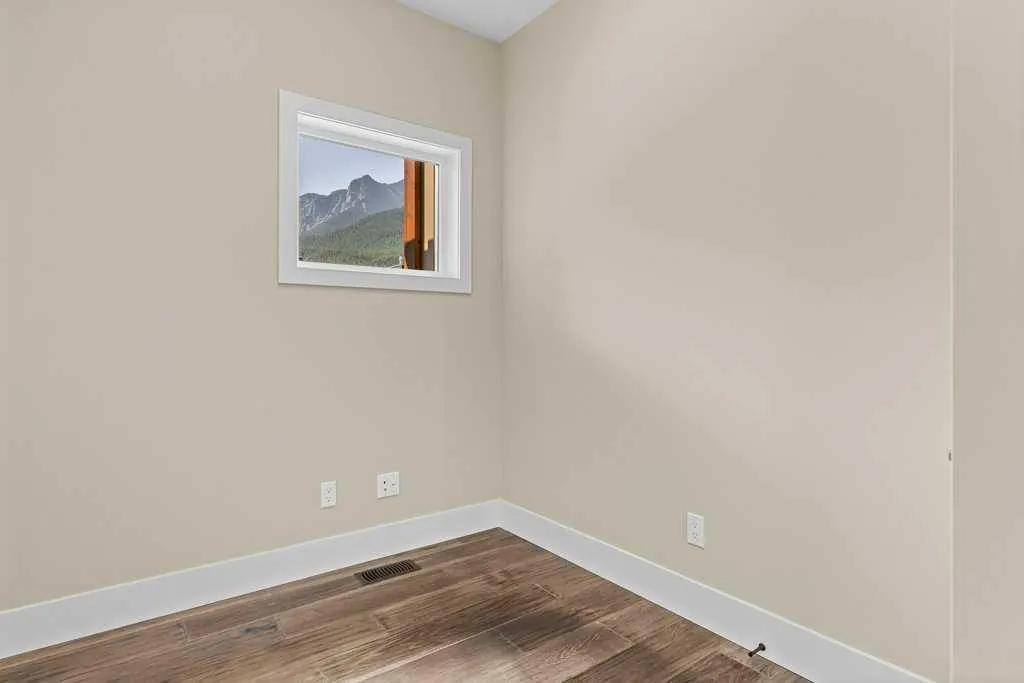 213 Riva Heights