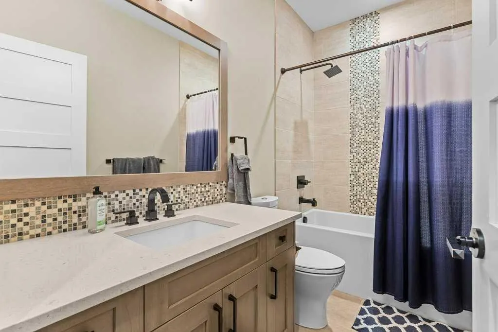 213 Riva Heights