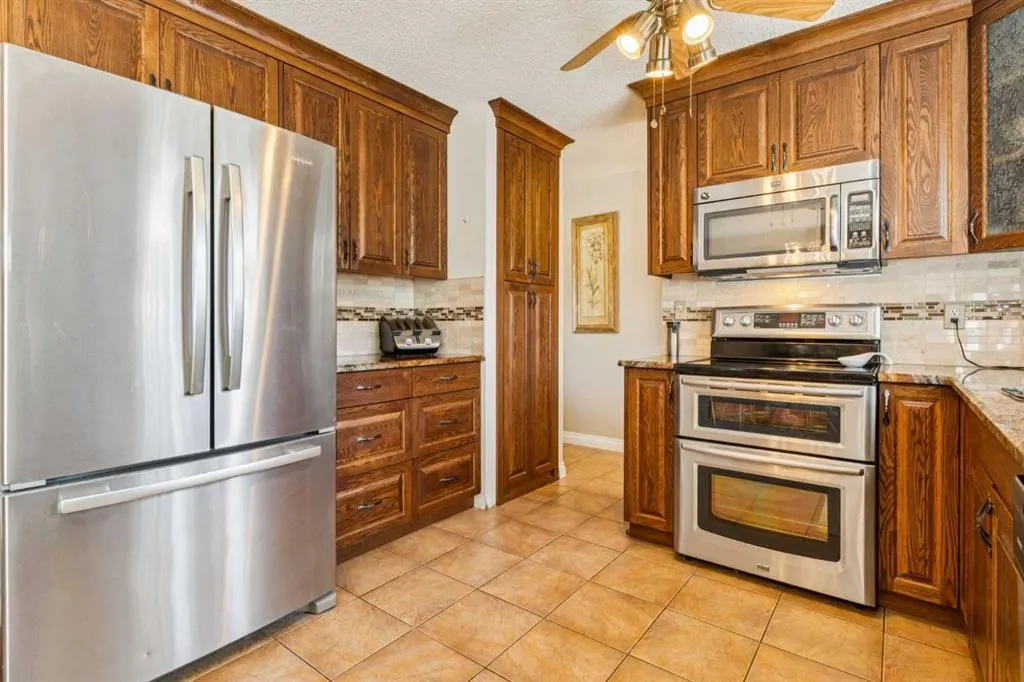 483 Cedarpark Drive SW