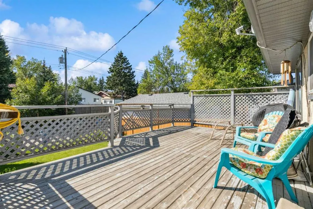 483 Cedarpark Drive SW