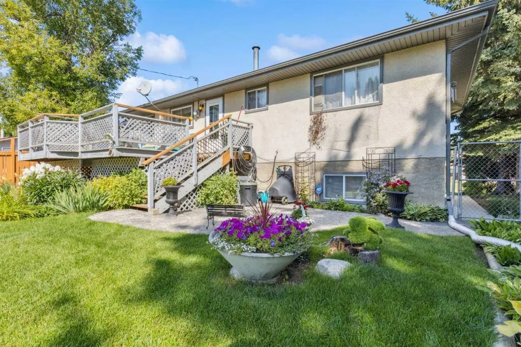 483 Cedarpark Drive SW