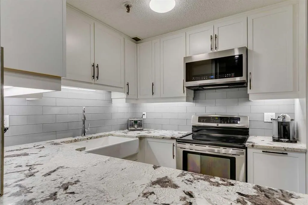 540 18 Avenue SW, #106