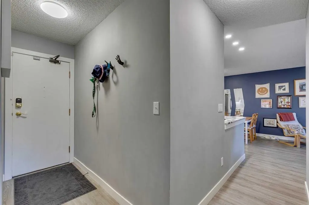 540 18 Avenue SW, #106