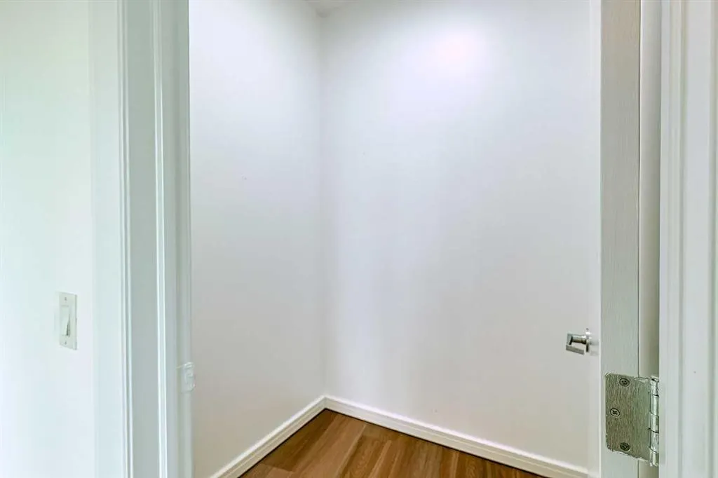 1410 1 Street SE, #601