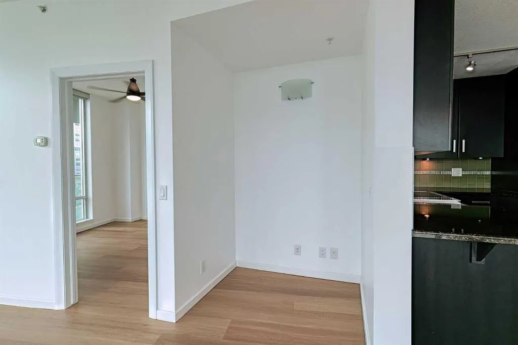 1410 1 Street SE, #601