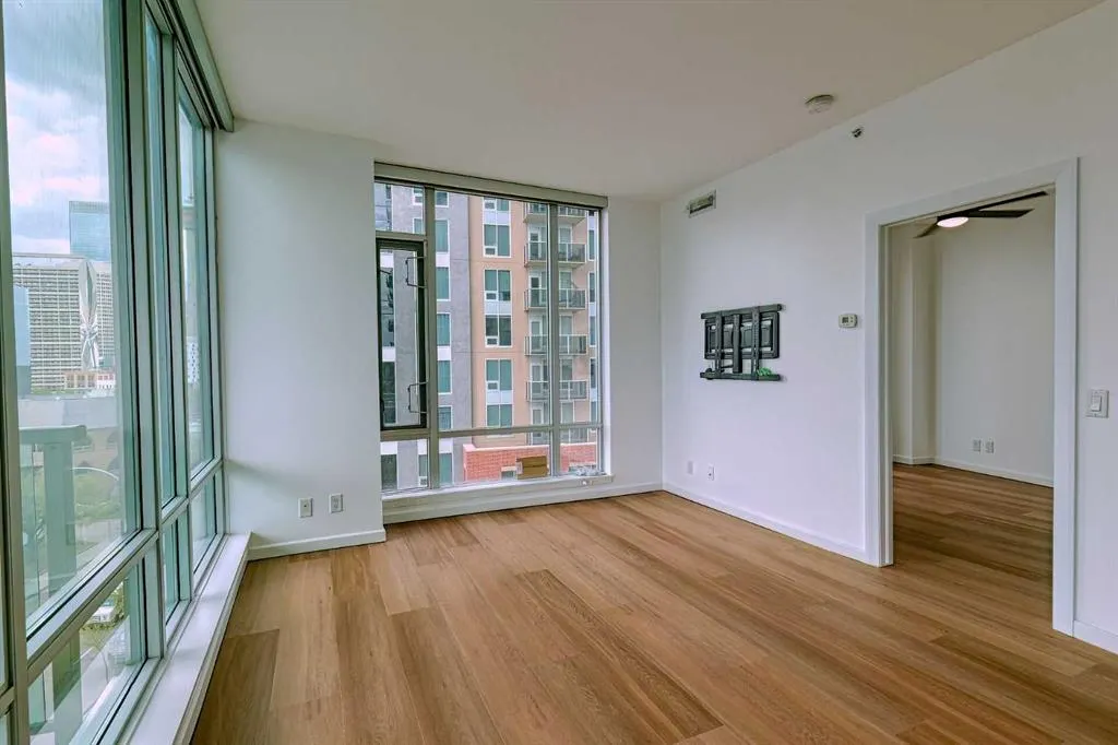 1410 1 Street SE, #601