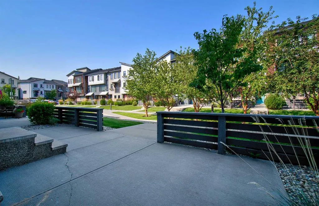21 Walden Walk SE