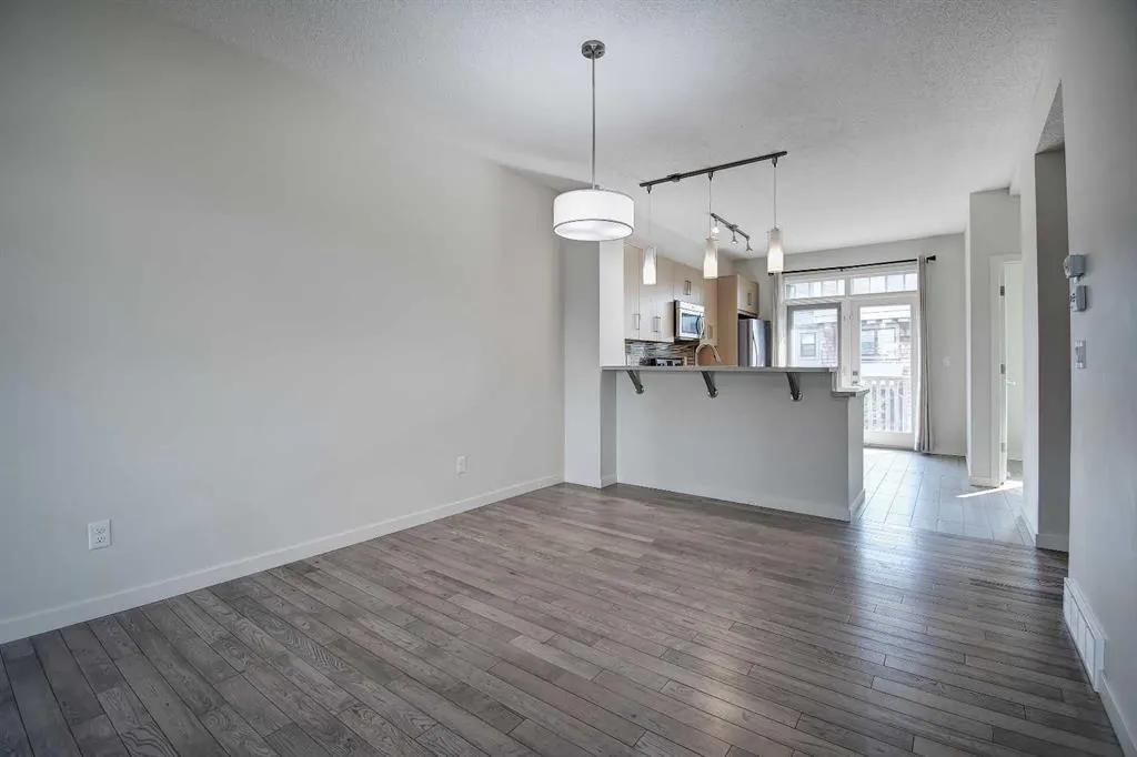 21 Walden Walk SE