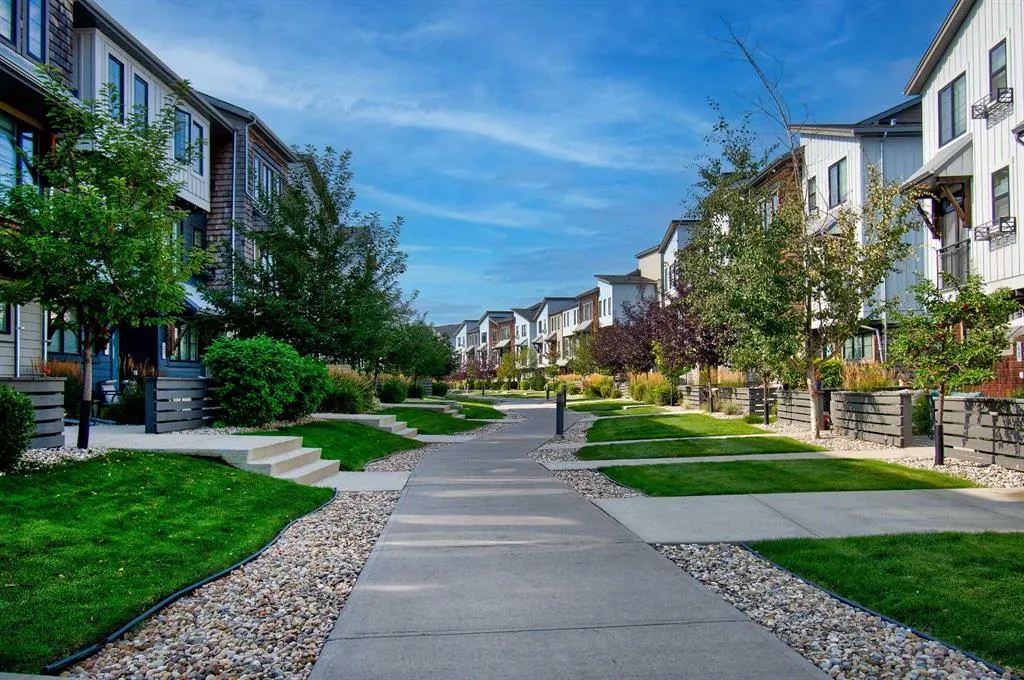 21 Walden Walk SE