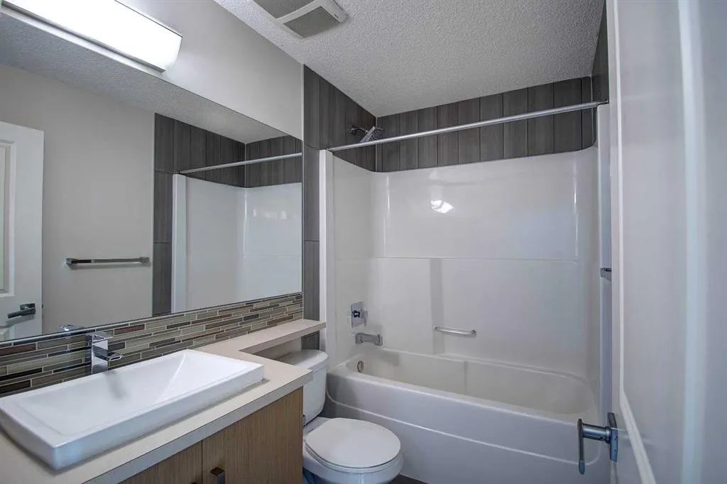 21 Walden Walk SE