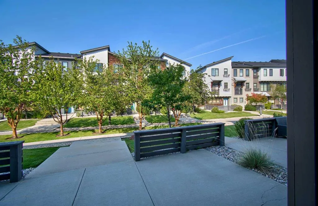 21 Walden Walk SE