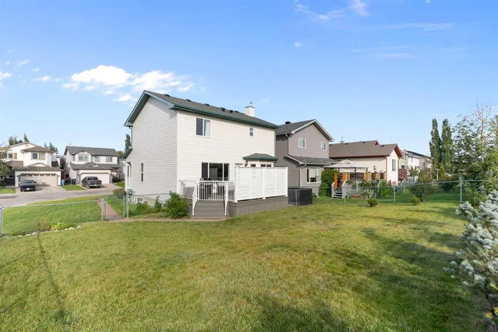 270 Harvest Creek Close NE