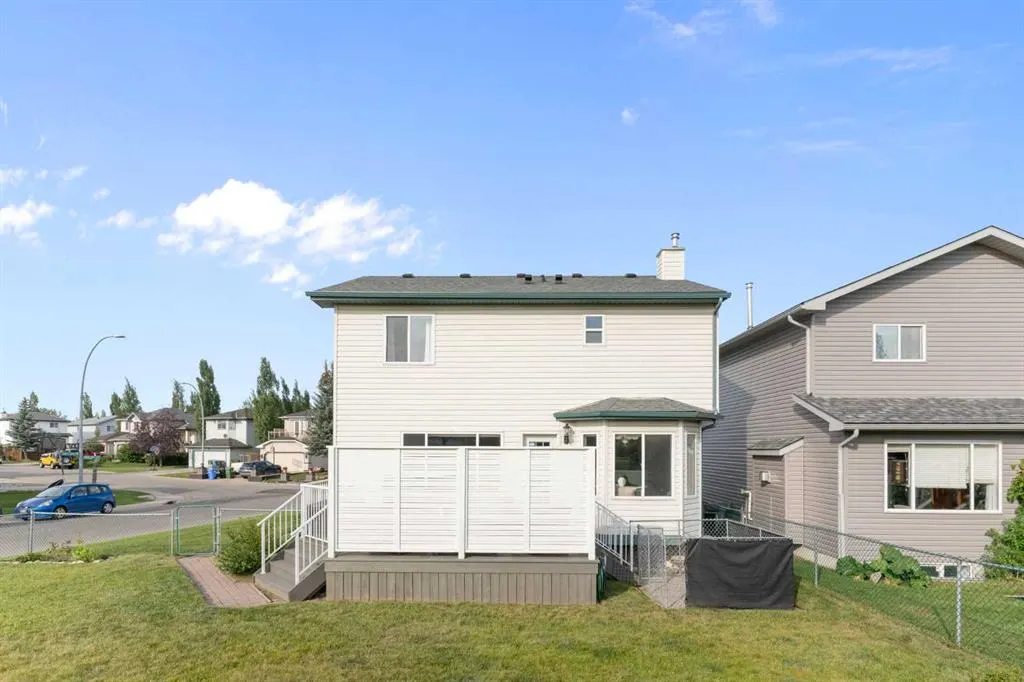 270 Harvest Creek Close NE
