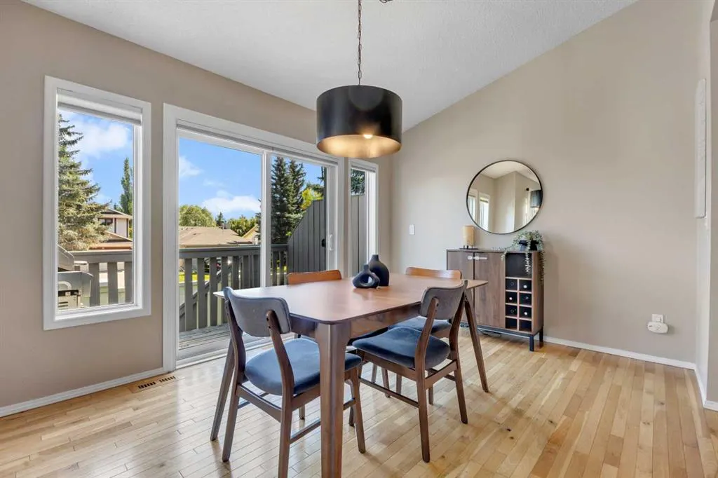 140 Sunlake Gardens SE