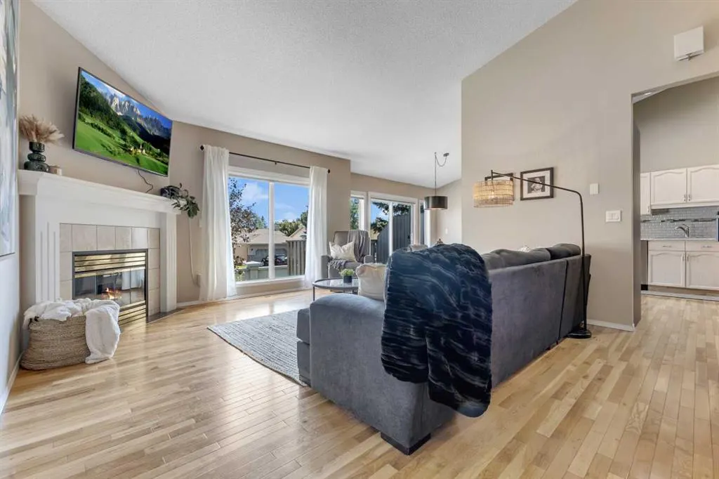 140 Sunlake Gardens SE