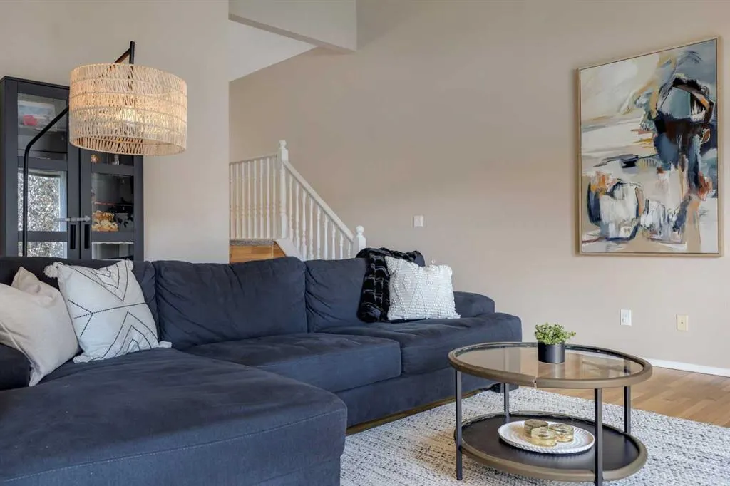 140 Sunlake Gardens SE