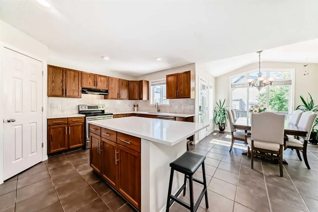 108 Weston Manor SW