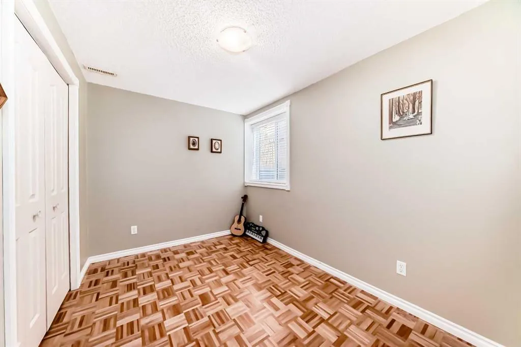 108 Weston Manor SW