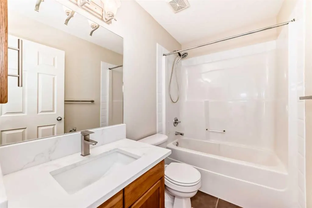 108 Weston Manor SW