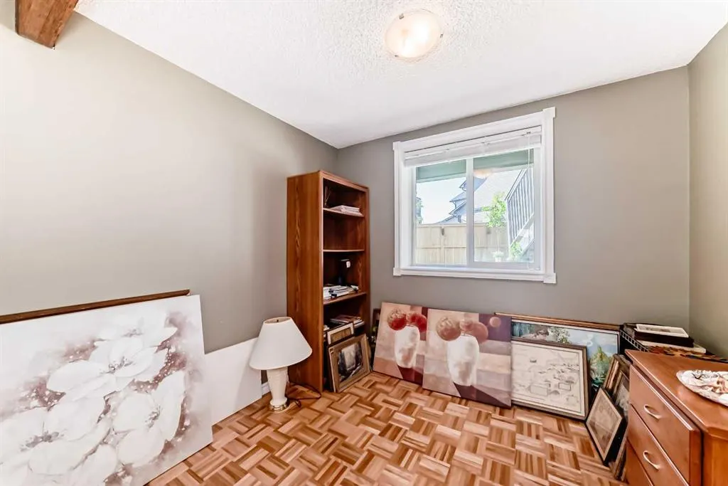 108 Weston Manor SW