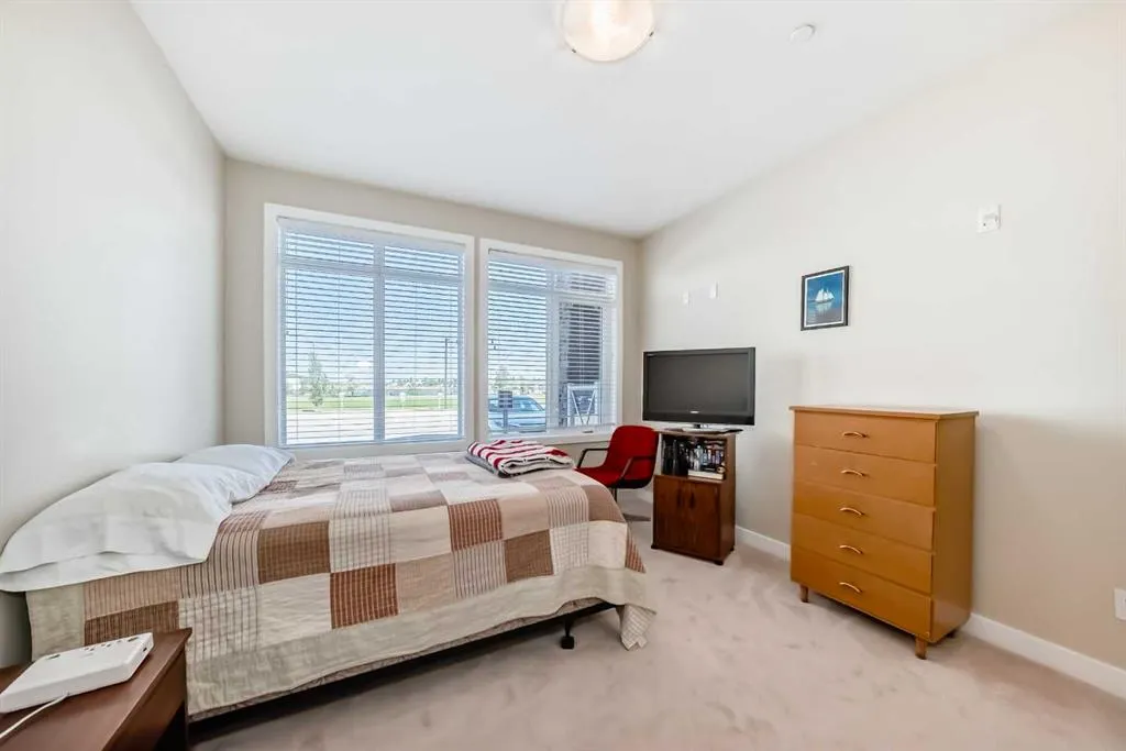 1005A Westmount Drive, #115