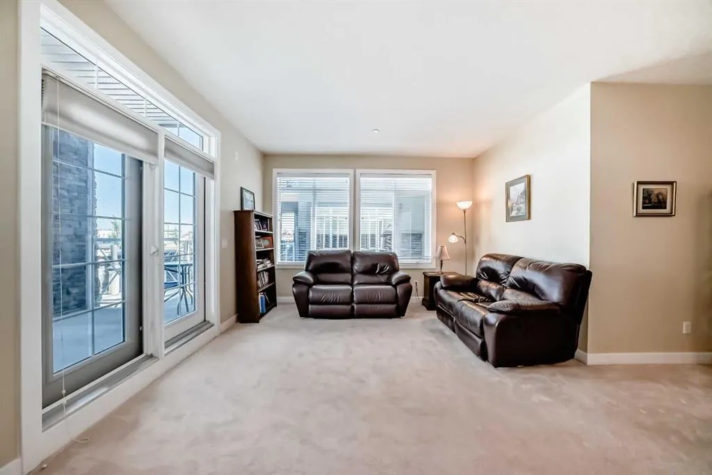 1005A Westmount Drive, #115