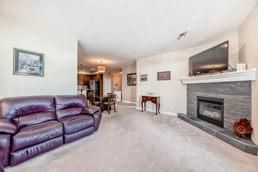 1005A Westmount Drive, #115