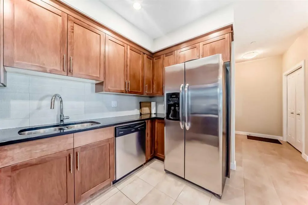 1005A Westmount Drive, #115