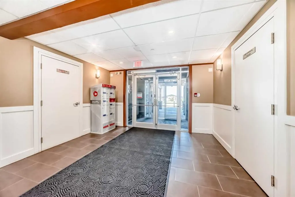 1005A Westmount Drive, #115