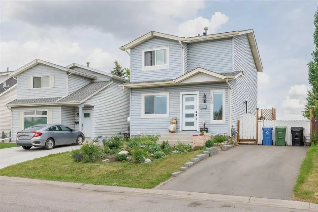 48 Aberdare Way NE