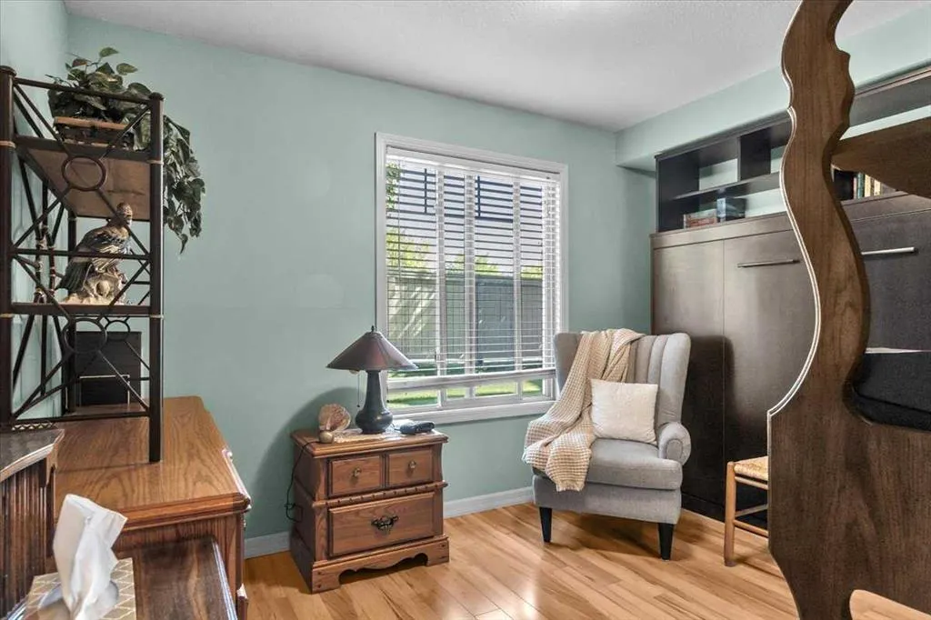 92 Crystal Shores Road, #2110