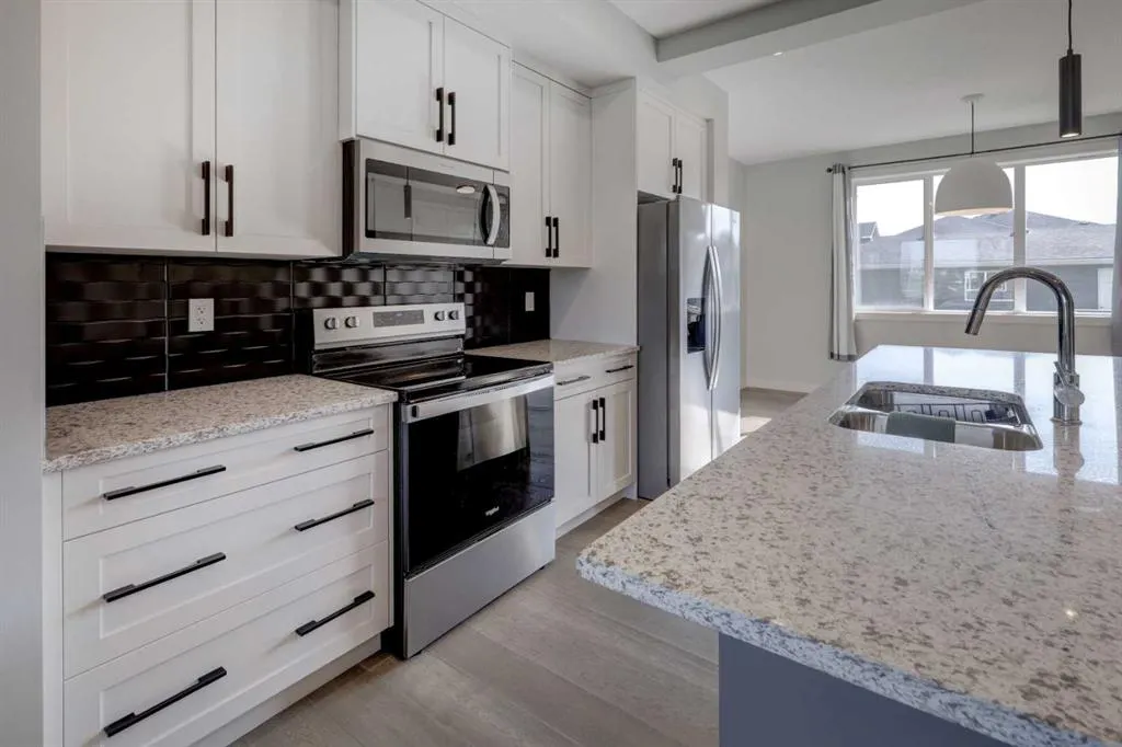 1050 Cobblestone Boulevard SW