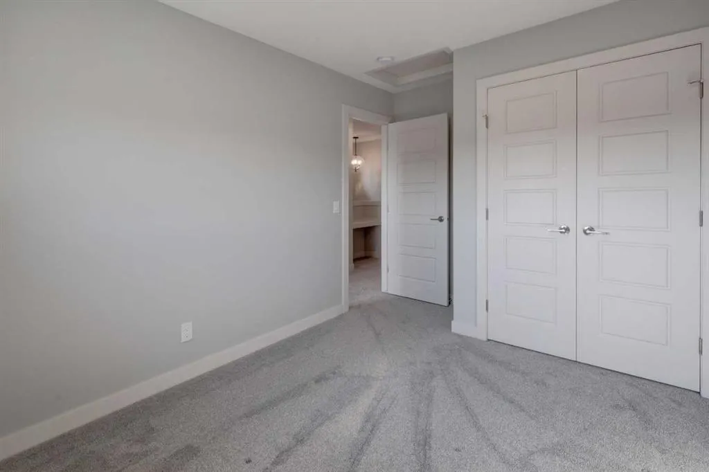 1050 Cobblestone Boulevard SW