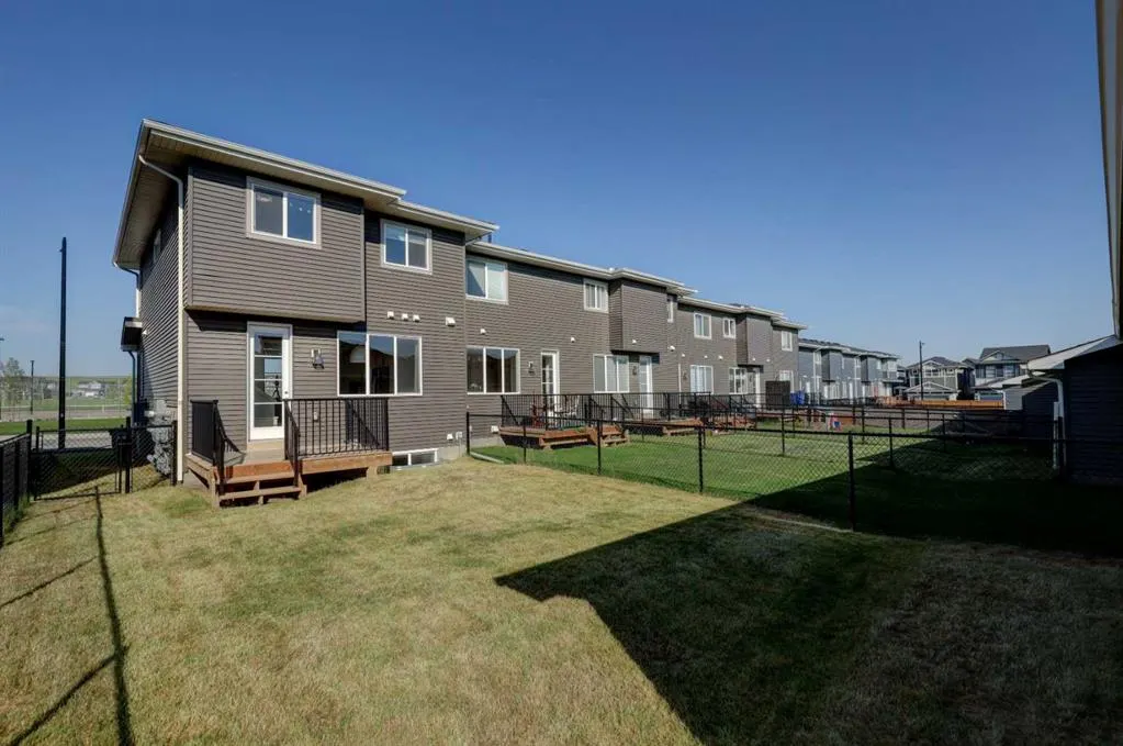 1050 Cobblestone Boulevard SW